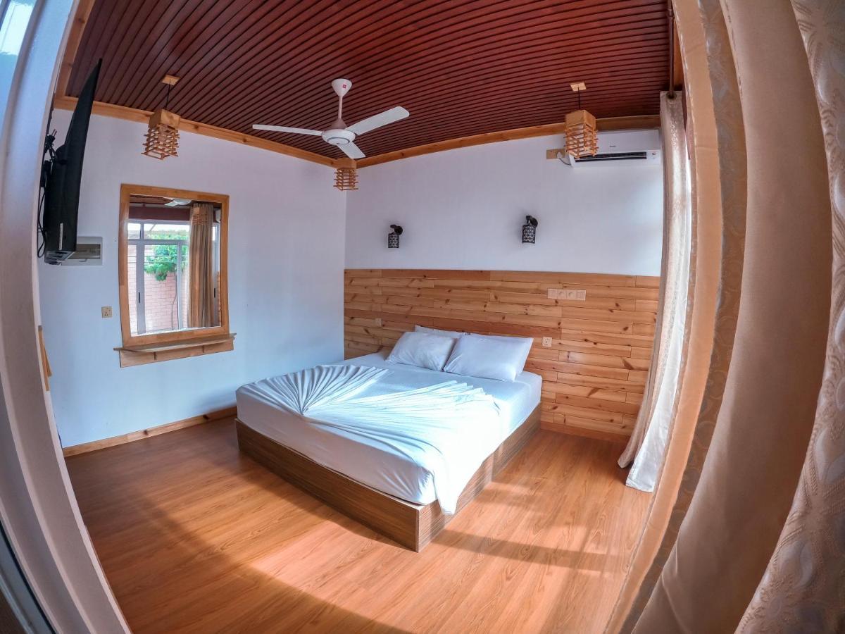 New Breeze Thoddoo Inn Екстер'єр фото