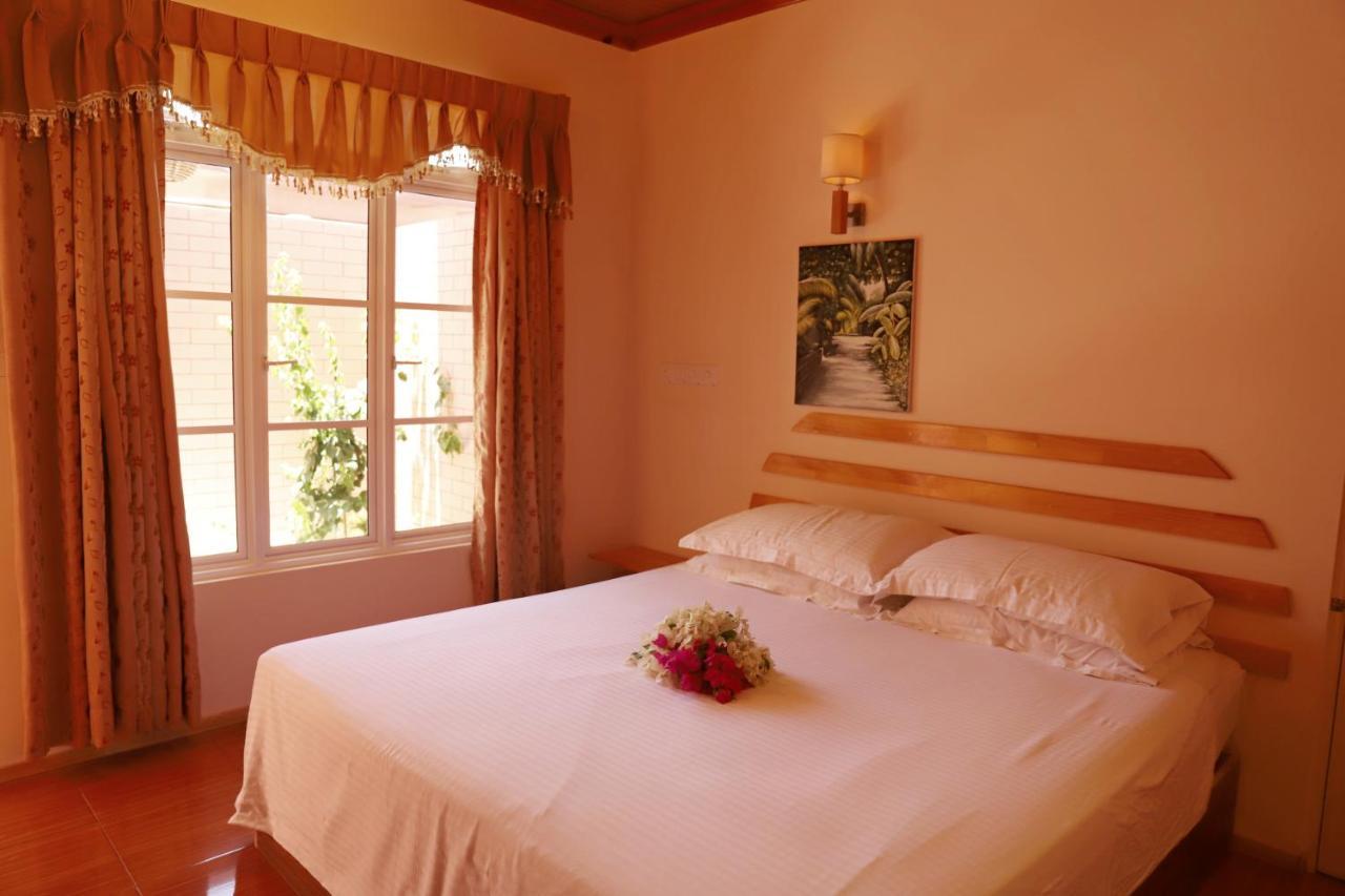 New Breeze Thoddoo Inn Екстер'єр фото